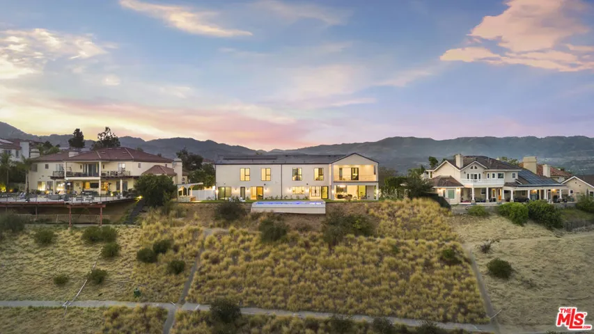 22328 S Summit Ridge Circle, Chatsworth, California 91311
