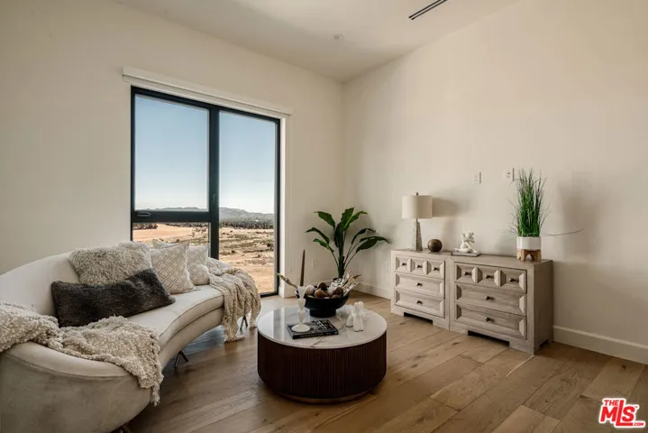 22328 S Summit Ridge Circle, Chatsworth, California 91311