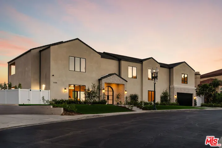 22328 S Summit Ridge Circle, Chatsworth, California 91311