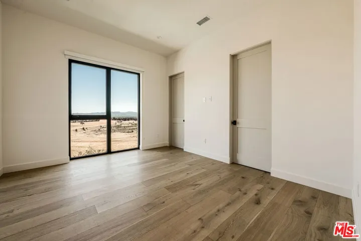 22328 S Summit Ridge Circle, Chatsworth, California 91311