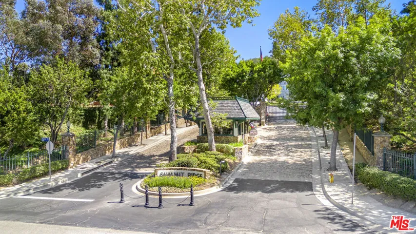 22328 S Summit Ridge Circle, Chatsworth, California 91311