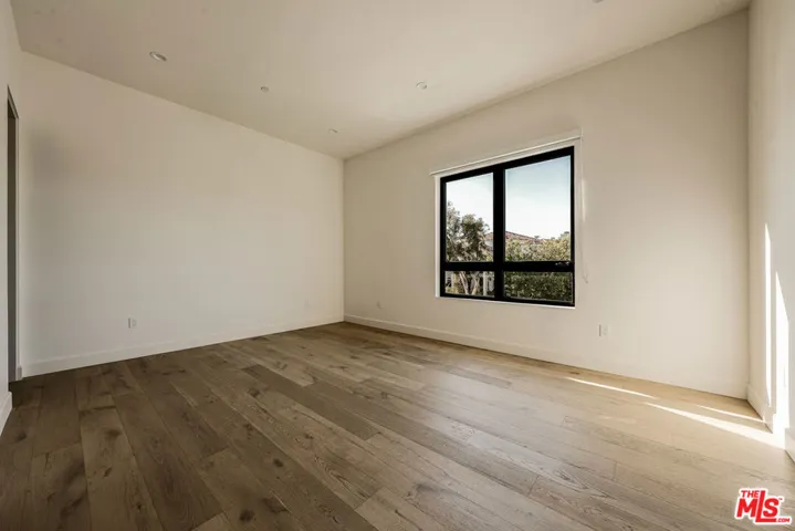 22328 S Summit Ridge Circle, Chatsworth, California 91311