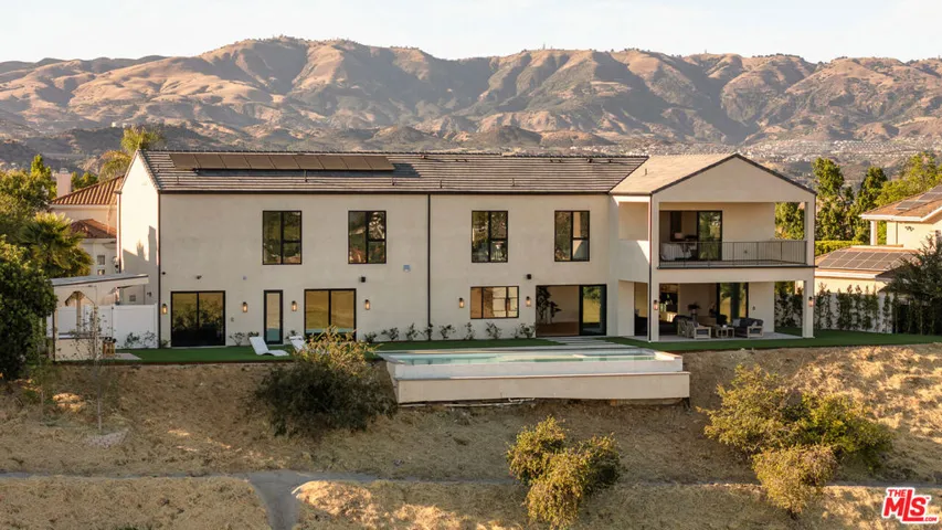 22328 S Summit Ridge Circle, Chatsworth, California 91311