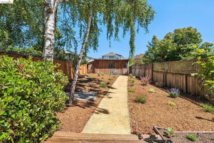 4130 Gilbert St, Oakland, California 94611