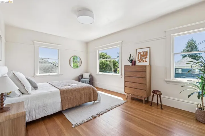 4130 Gilbert St, Oakland, California 94611