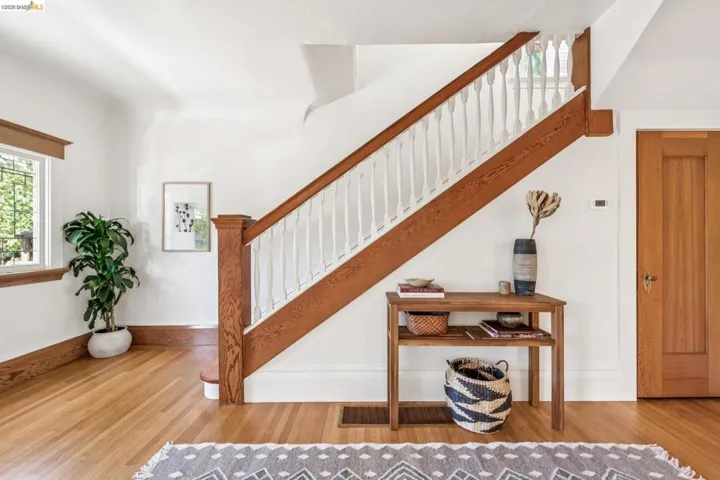 4130 Gilbert St, Oakland, California 94611