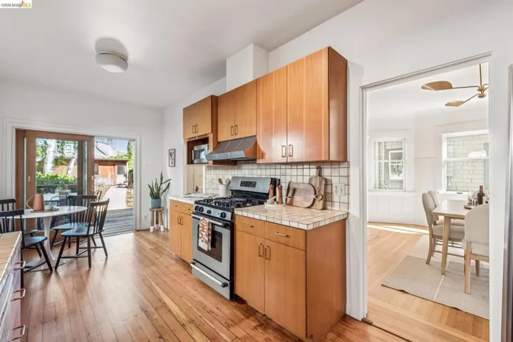 4130 Gilbert St, Oakland, California 94611