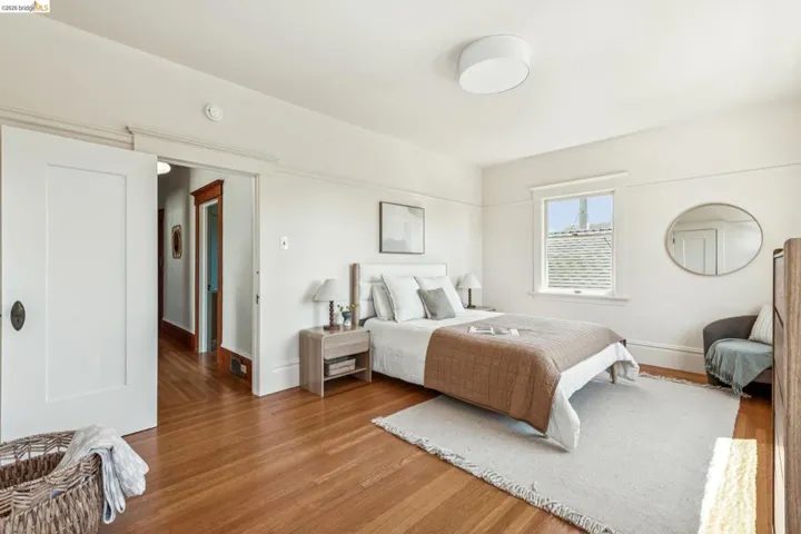 4130 Gilbert St, Oakland, California 94611