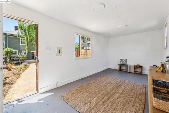4130 Gilbert St, Oakland, California 94611