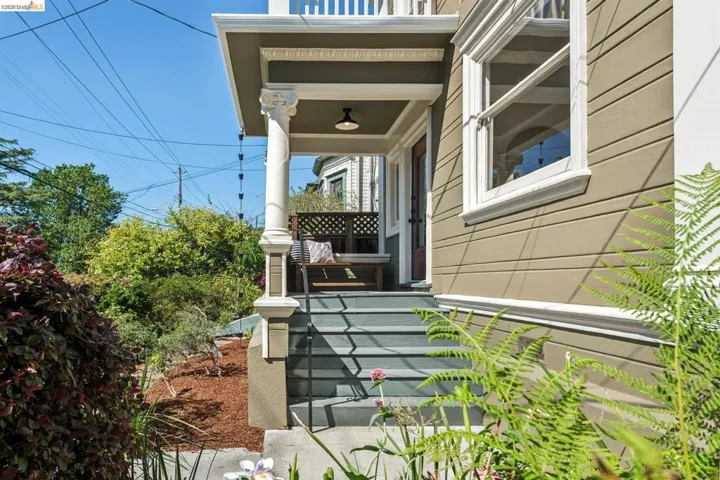 4130 Gilbert St, Oakland, California 94611