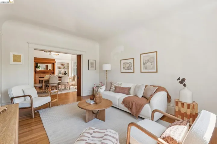 4130 Gilbert St, Oakland, California 94611