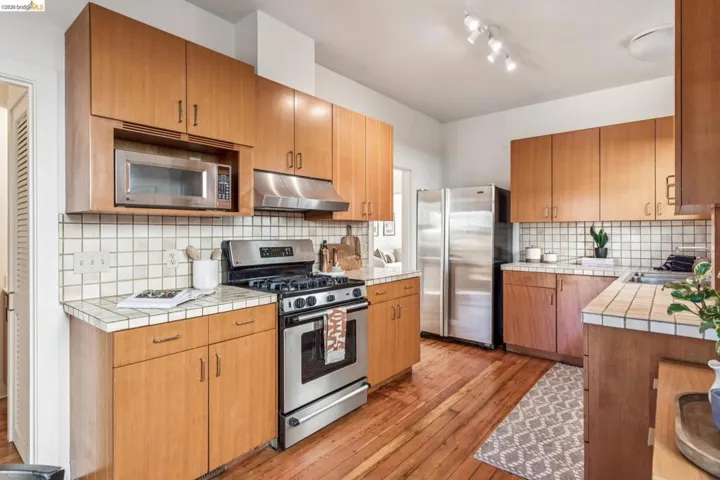 4130 Gilbert St, Oakland, California 94611