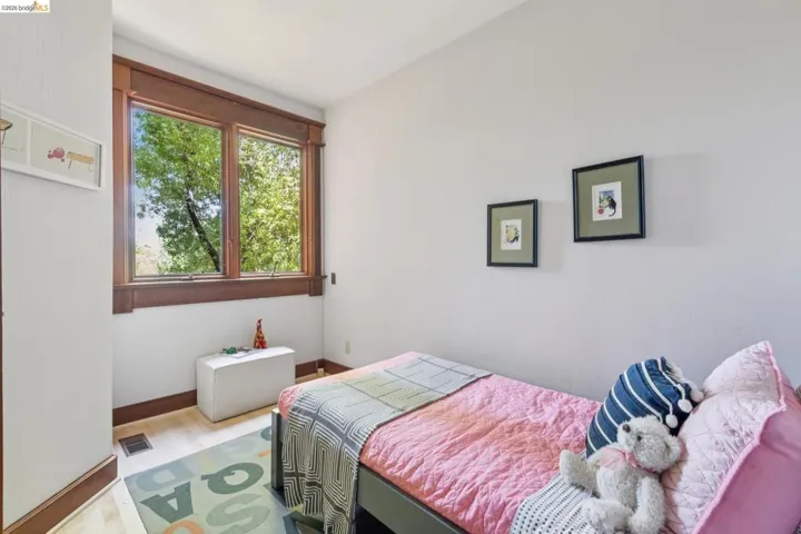 1090 Cragmont Ave, Berkeley, California 94708