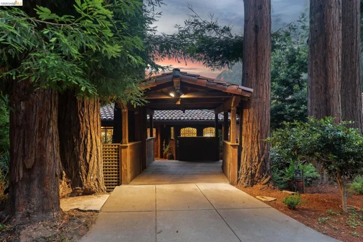 1090 Cragmont Ave, Berkeley, California 94708
