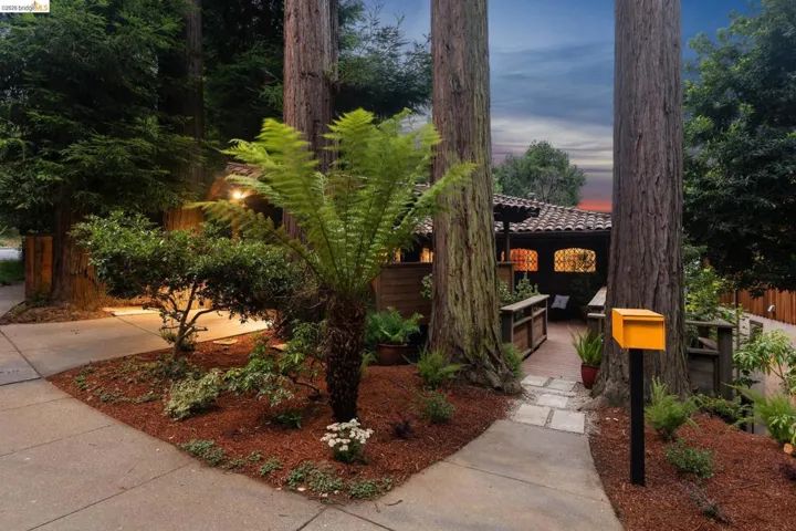 1090 Cragmont Ave, Berkeley, California 94708
