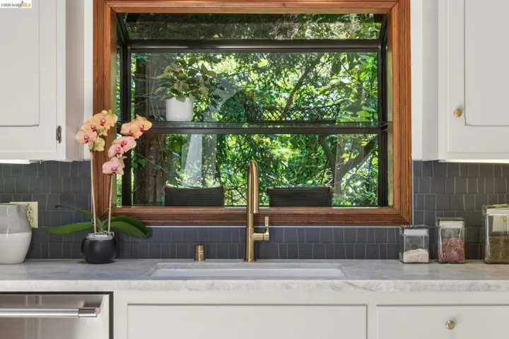 1090 Cragmont Ave, Berkeley, California 94708
