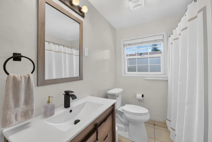 55 Hill Avenue, Watsonville, California 95076