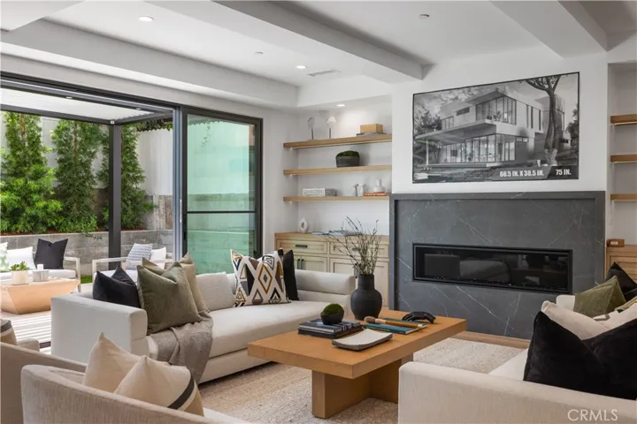 1212 Magnolia Avenue, Manhattan Beach, California 90266