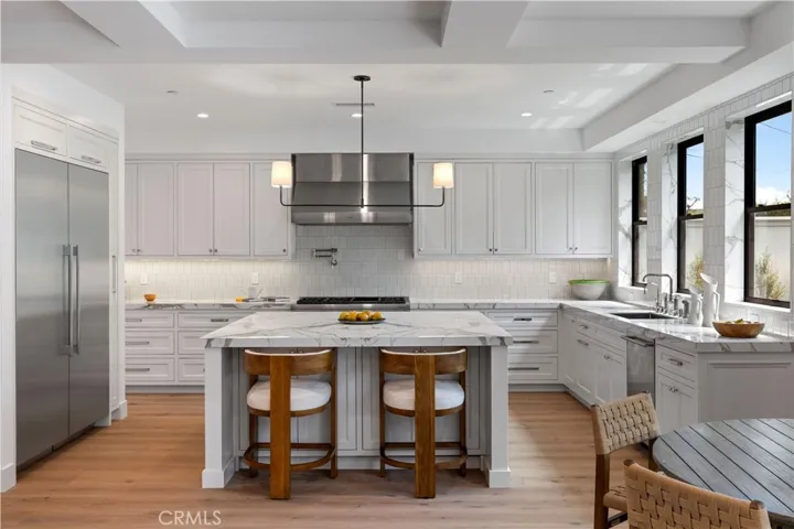 1212 Magnolia Avenue, Manhattan Beach, California 90266