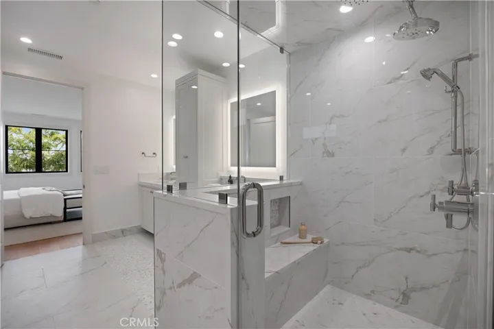 1212 Magnolia Avenue, Manhattan Beach, California 90266