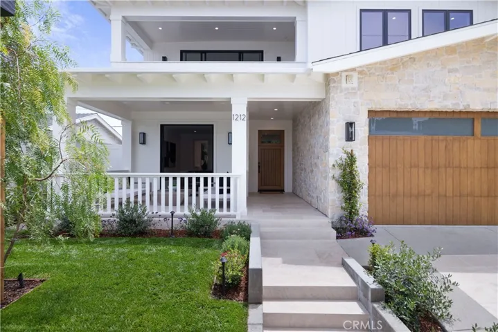 1212 Magnolia Avenue, Manhattan Beach, California 90266