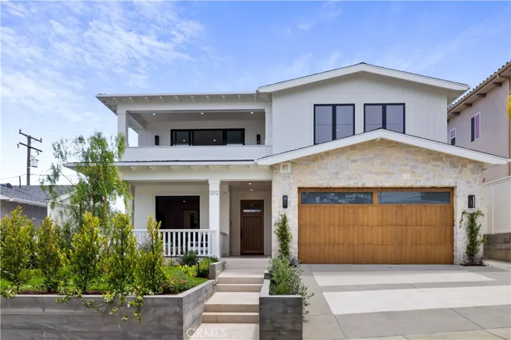 1212 Magnolia Avenue, Manhattan Beach, California 90266