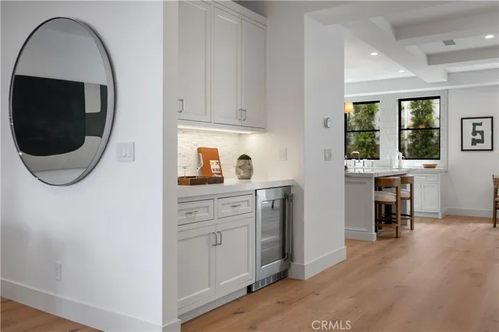 1212 Magnolia Avenue, Manhattan Beach, California 90266