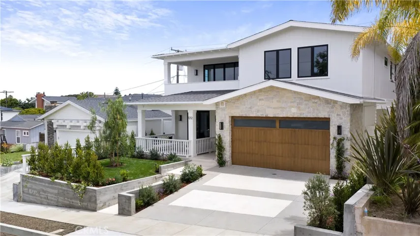 1212 Magnolia Avenue, Manhattan Beach, California 90266