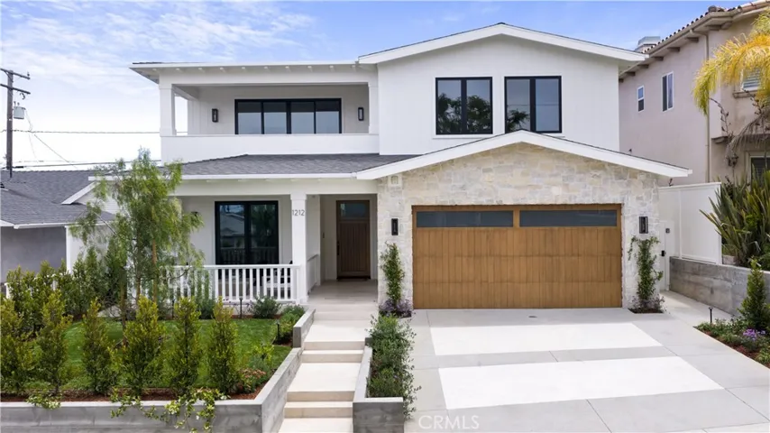 1212 Magnolia Avenue, Manhattan Beach, California 90266