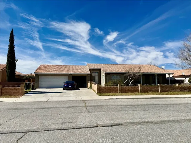 12966 Sundown, Victorville, California 92392