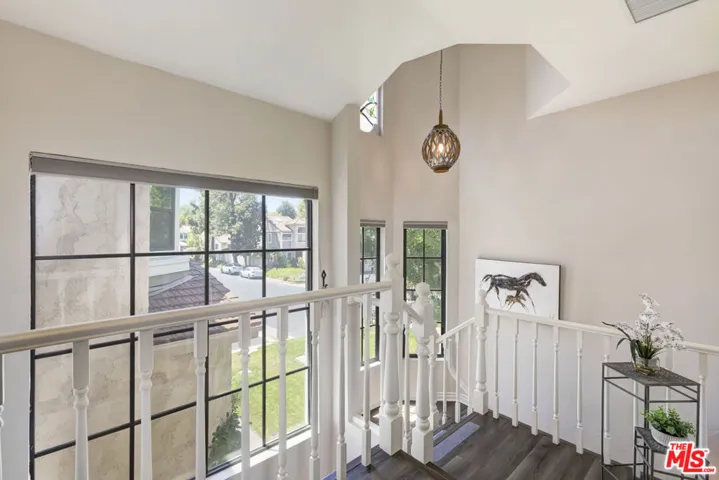29700 Windsong Lane, Agoura Hills, California 91301