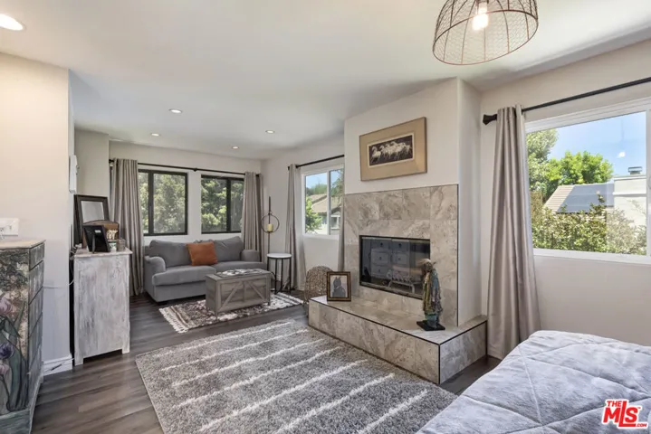 29700 Windsong Lane, Agoura Hills, California 91301