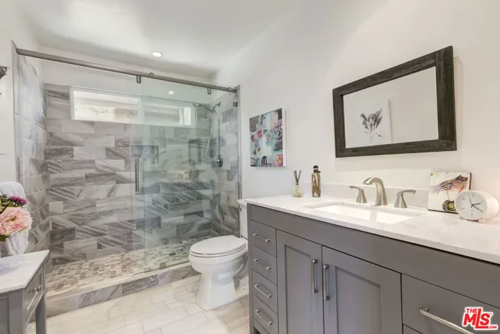29700 Windsong Lane, Agoura Hills, California 91301