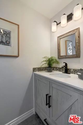 29700 Windsong Lane, Agoura Hills, California 91301