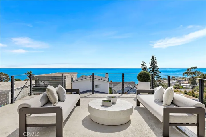 2966 Terry Road, Laguna Beach, California 92651