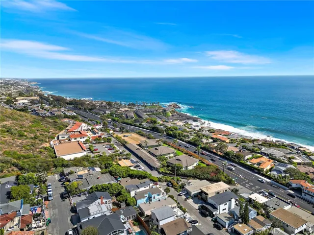 2966 Terry Road, Laguna Beach, California 92651