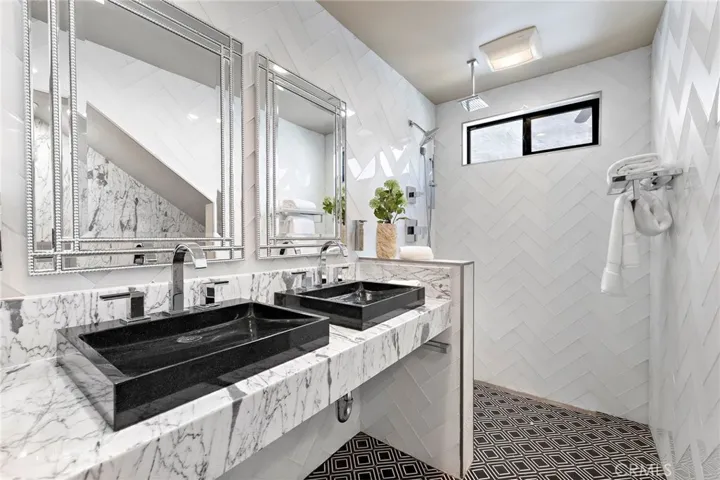 2966 Terry Road, Laguna Beach, California 92651