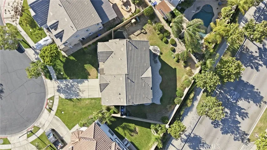 6067 Cone Peak, Fontana, California 92336
