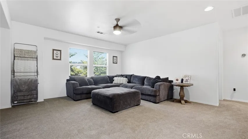 6067 Cone Peak, Fontana, California 92336
