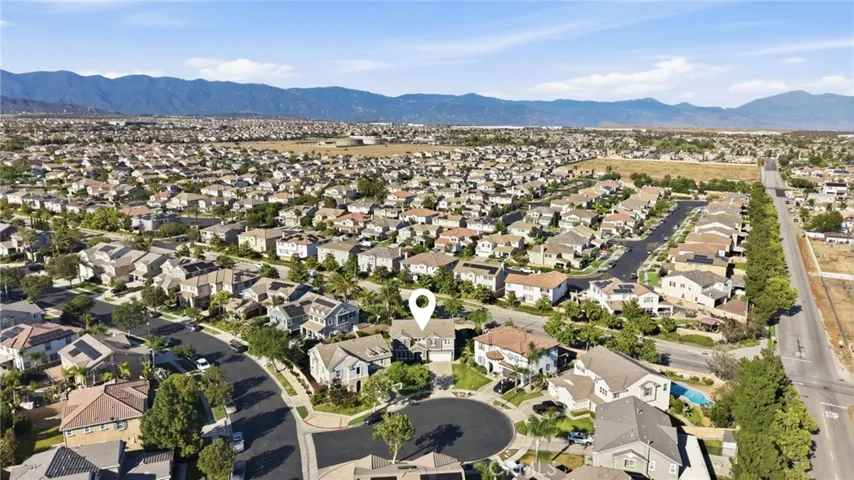 6067 Cone Peak, Fontana, California 92336