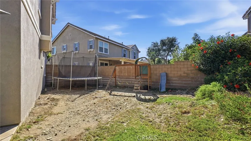 6067 Cone Peak, Fontana, California 92336