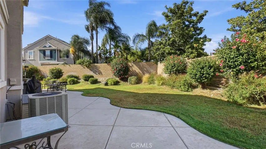 6067 Cone Peak, Fontana, California 92336