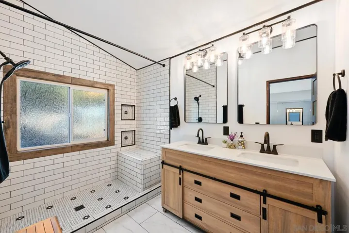 11414 Betsworth, Valley Center, California 92082