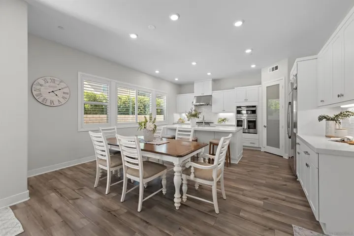 624 Pelion, Lake Forest, California 92630