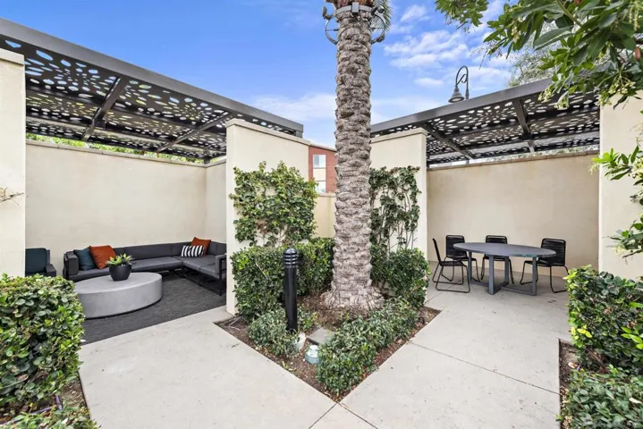 624 Pelion, Lake Forest, California 92630