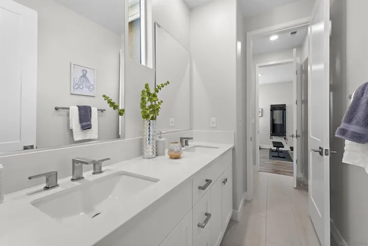 624 Pelion, Lake Forest, California 92630