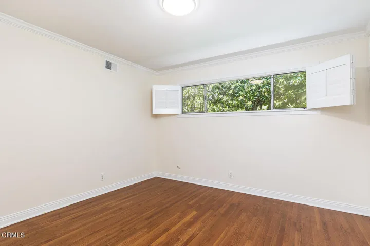 1300 S Marengo Ave 022-mls