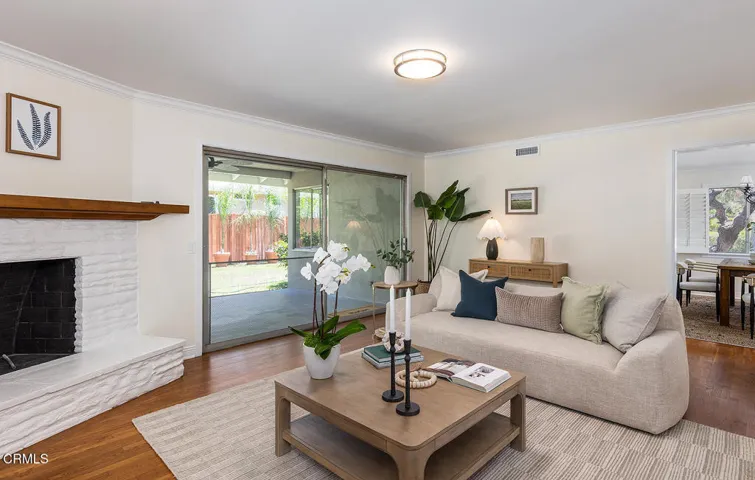 1300 S Marengo Ave 011-mls