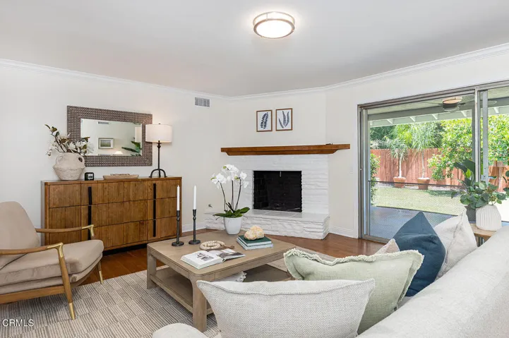 1300 S Marengo Ave 010-mls