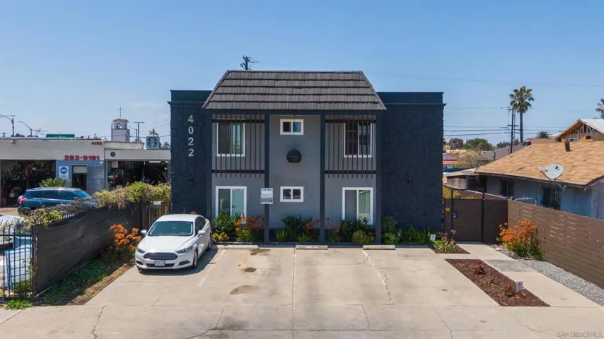 4022 42nd, San Diego, California 92105